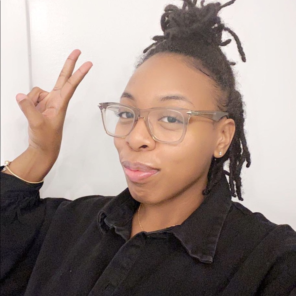 Meet your Posher, Sheyla